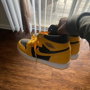 Air Jordan 1 High Retro OG 'Pollen